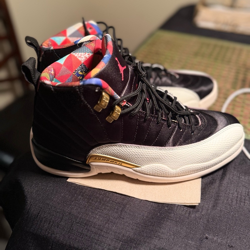 Air Jordan 12 retro Chinese new year with og box size 8.5 men’s rare ! ✝️🔥🔥🔥🔥
